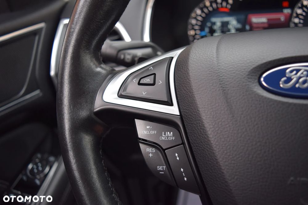 Ford S-Max 2.0 TDCi Titanium PowerShift - 24