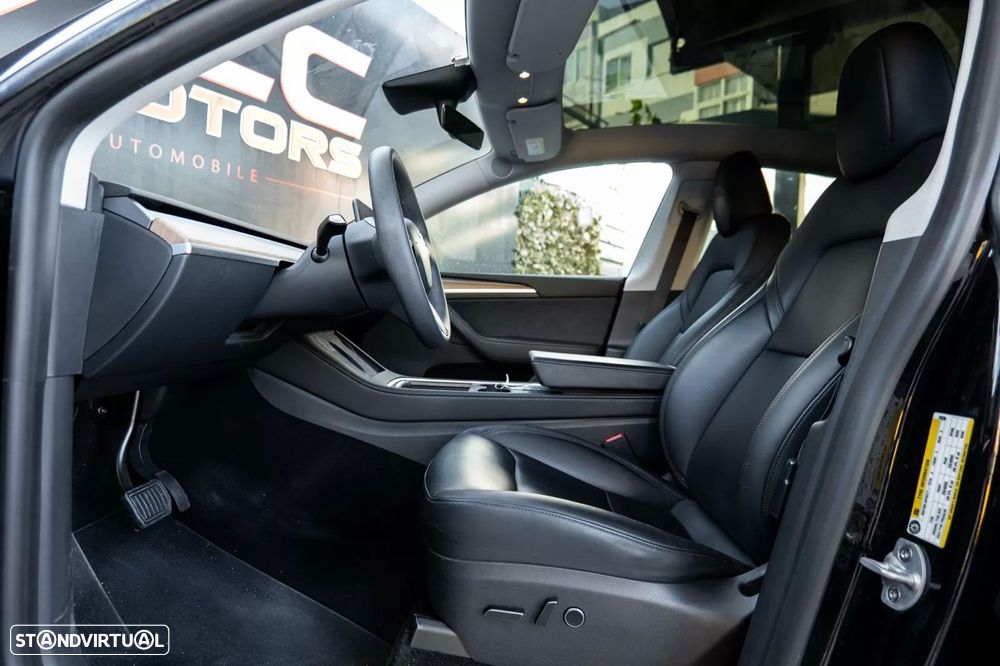 Tesla Model Y Long Range Dual Motor AWD - 9