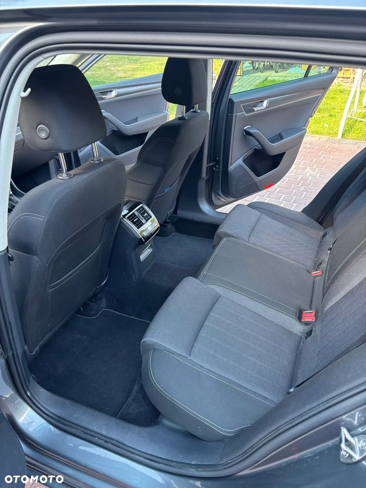Skoda Superb 2.0 TDI SCR 4x4 Style DSG - 22