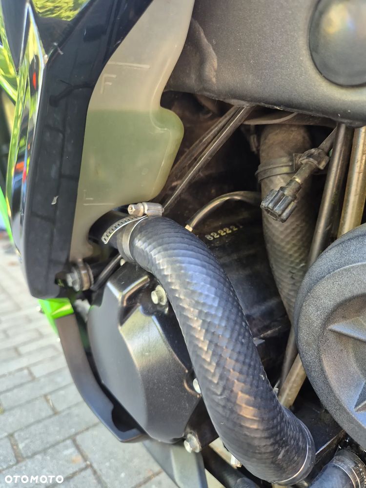 Kawasaki ZX - 17