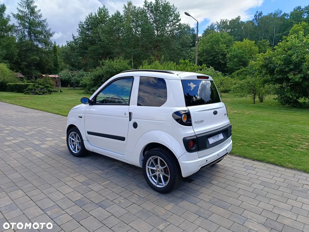Microcar M.GO - 7
