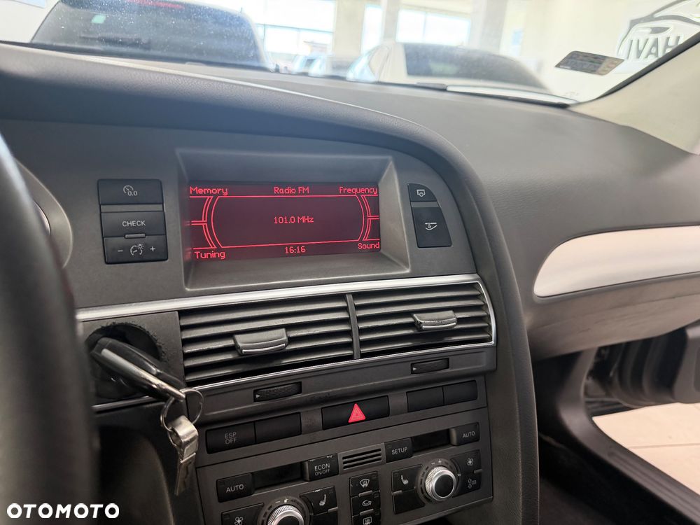 Audi A6 Avant - 22
