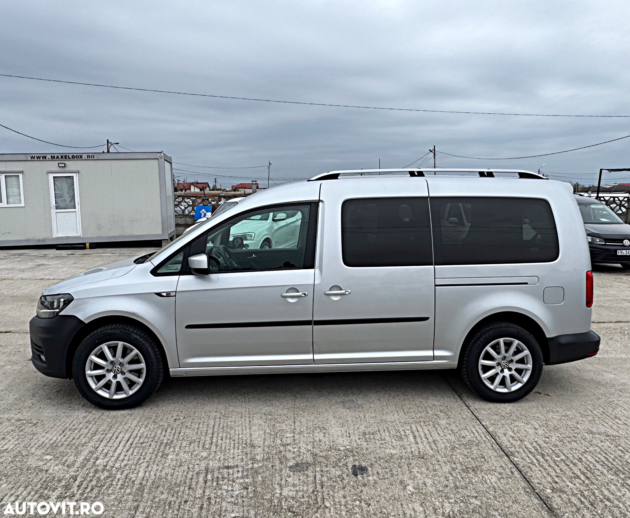 Volkswagen Caddy 2.0 TDI (7-Si.) Maxi Comfortline - 9