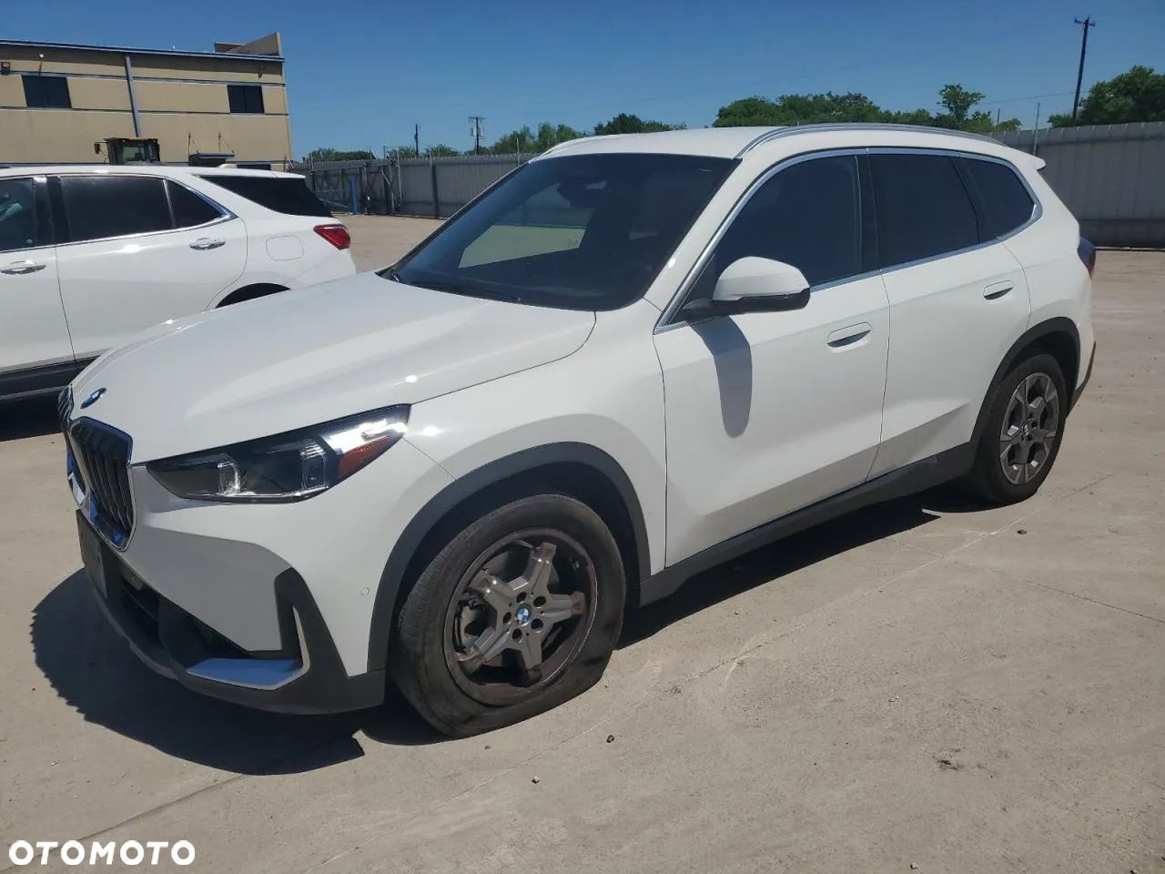BMW X1 - 1