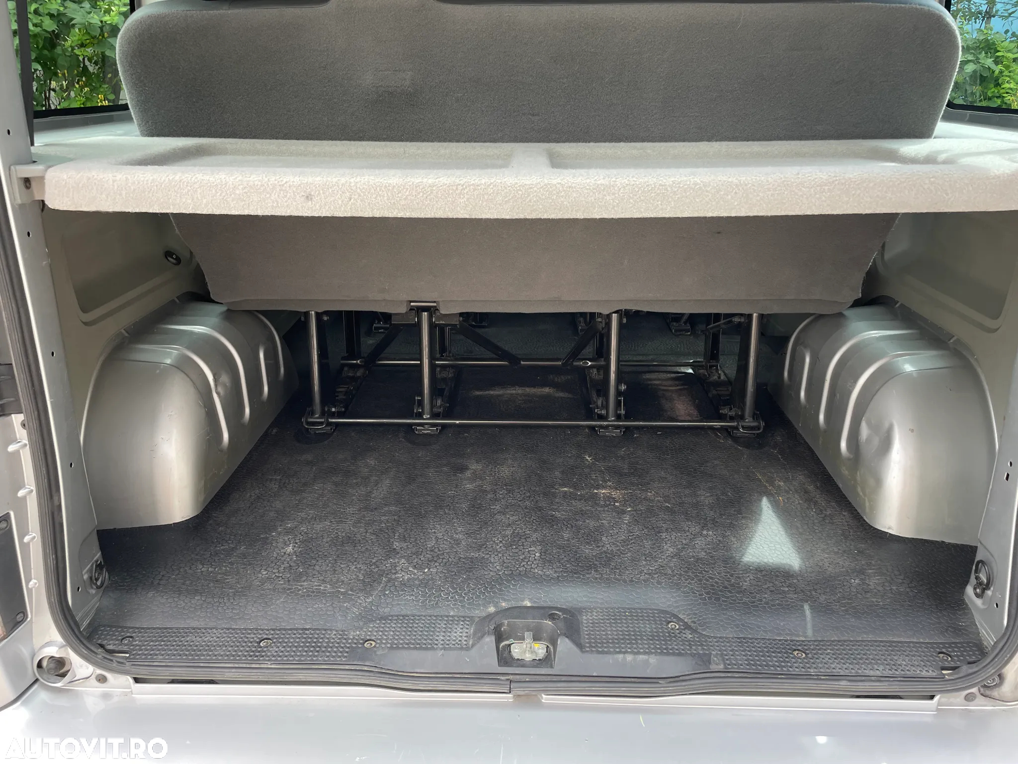 Renault Trafic 2.0 dCi 115 Passenger Expression - 12