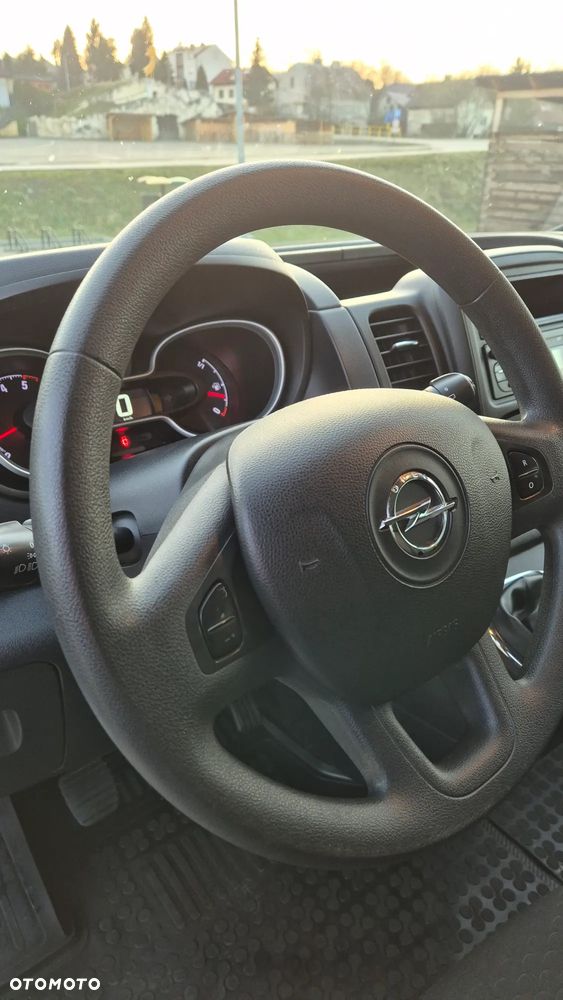 Opel Vivaro L2H1 2,9t Edition - 14