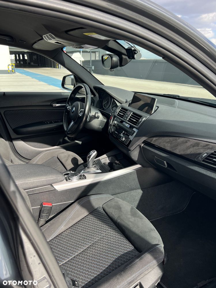 BMW Seria 1 M140i xDrive Shadow sport - 21