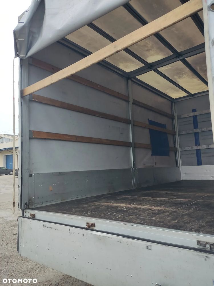 Volkswagen Crafter - 5