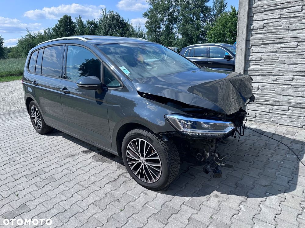 Volkswagen Touran 1.4 TSI BMT Highline DSG - 5