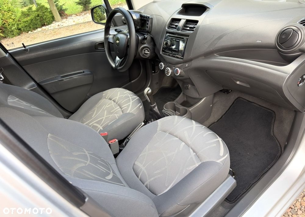 Chevrolet Spark 1.0 + - 6