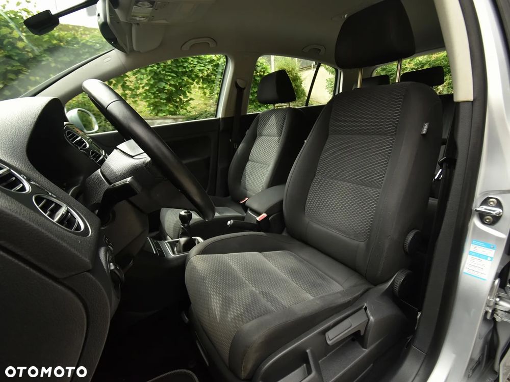Volkswagen Golf Plus - 15