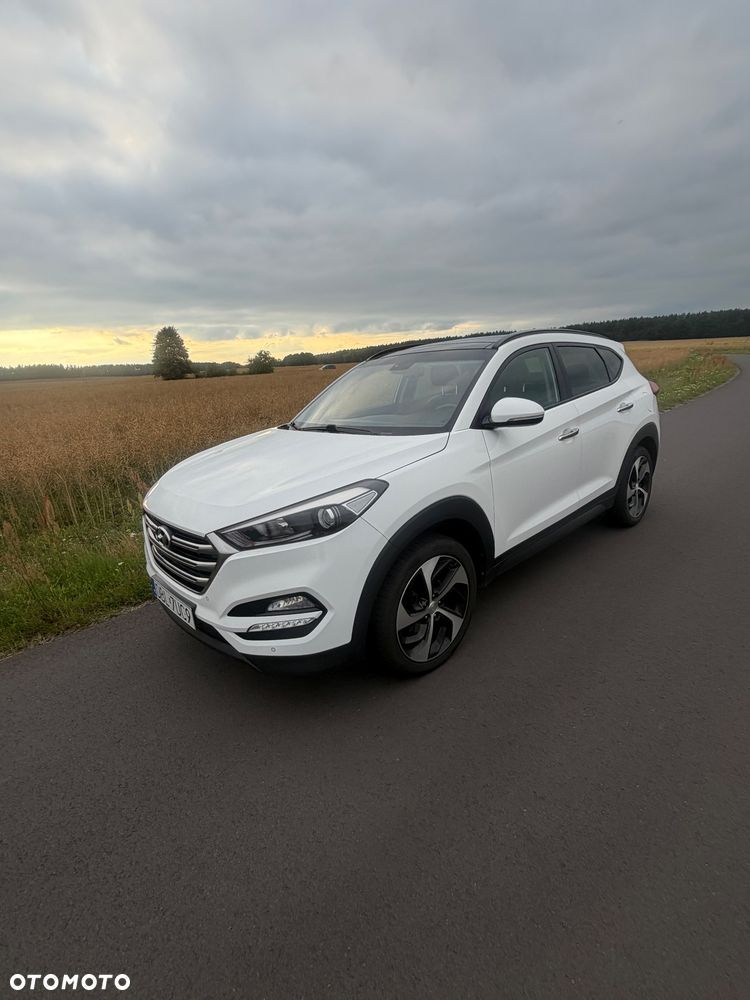 Hyundai Tucson 1.7 CRDI BlueDrive Style 2WD - 1