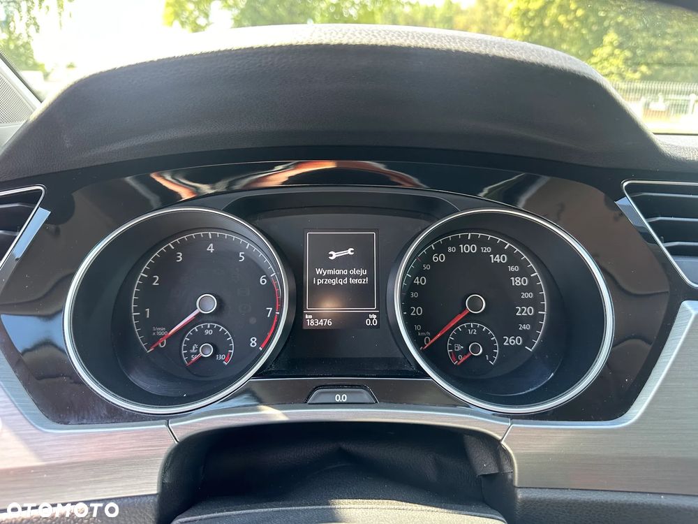 Volkswagen Touran - 14