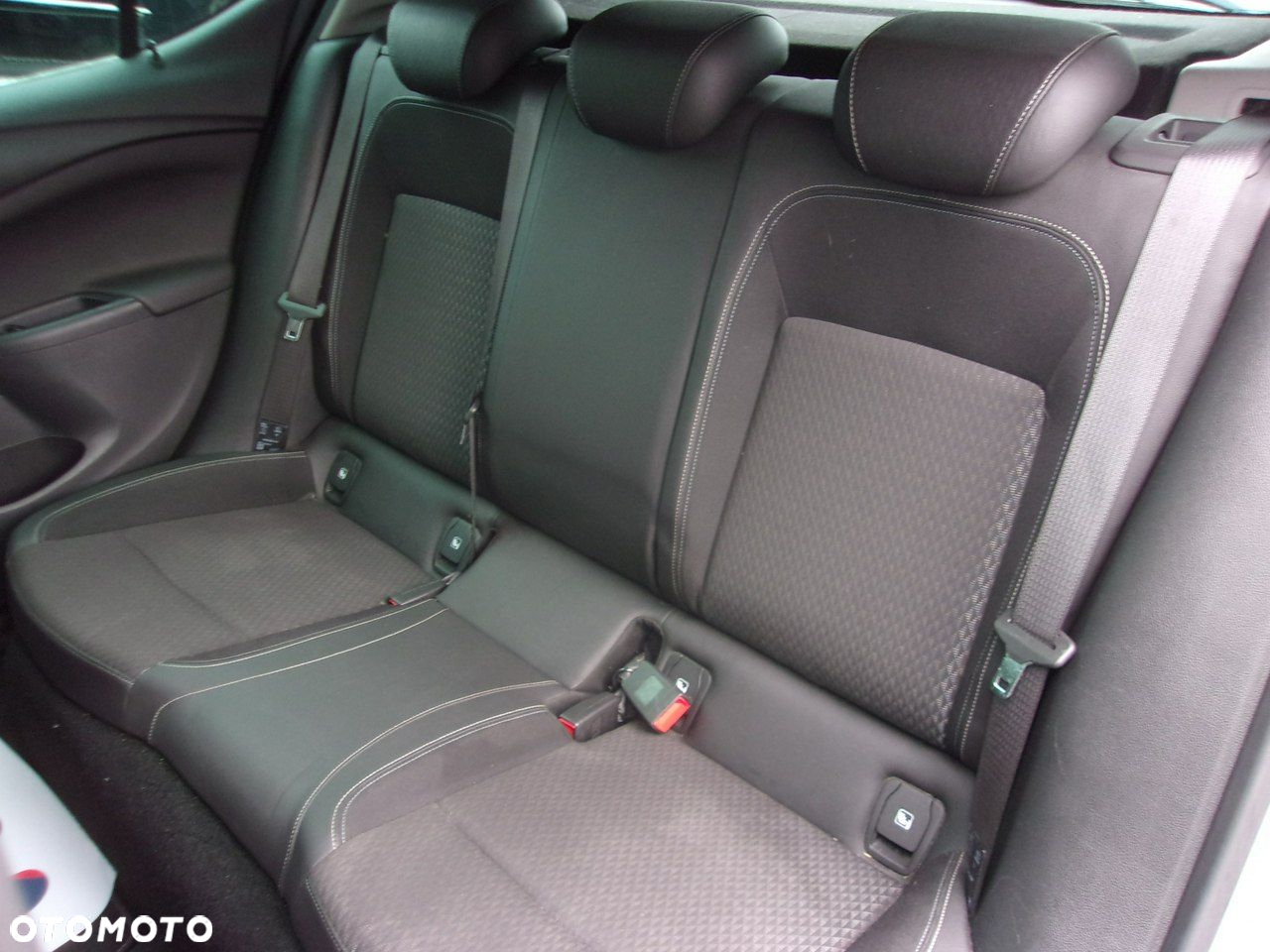 Opel Astra 1.4 Turbo Innovation - 28