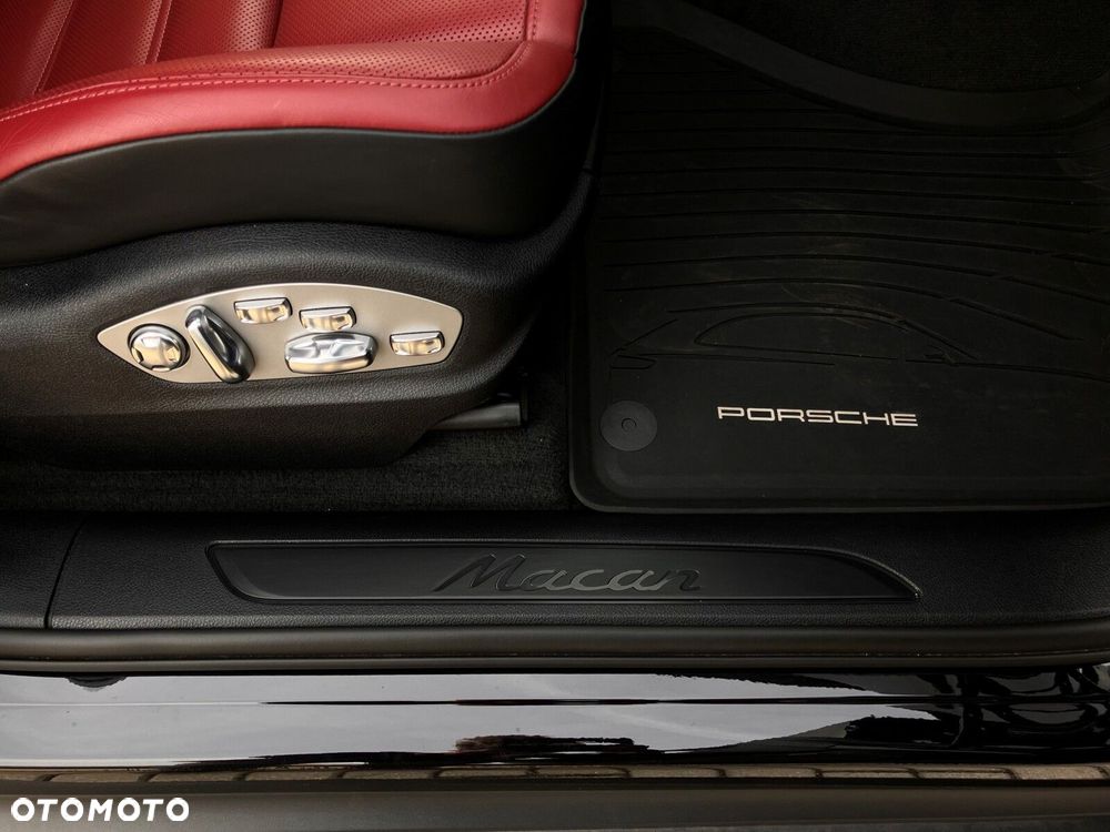 Porsche Macan - 26