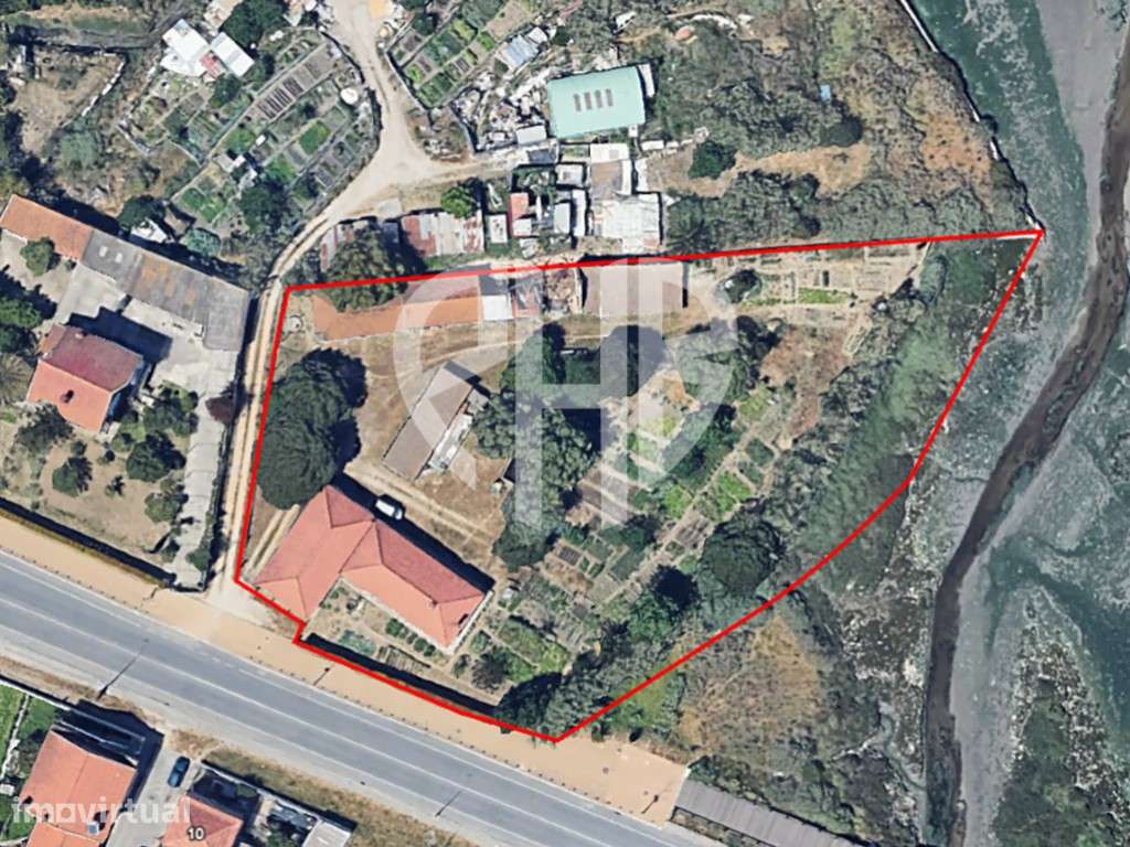 Moradia T3 + Área Terreno 4.150m2 + Atracadouro // P/Recuperar - Grande imagem: 2/50