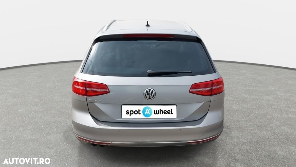 Volkswagen Passat 2.0 TDI DSG 4Motion Comfortline - 8