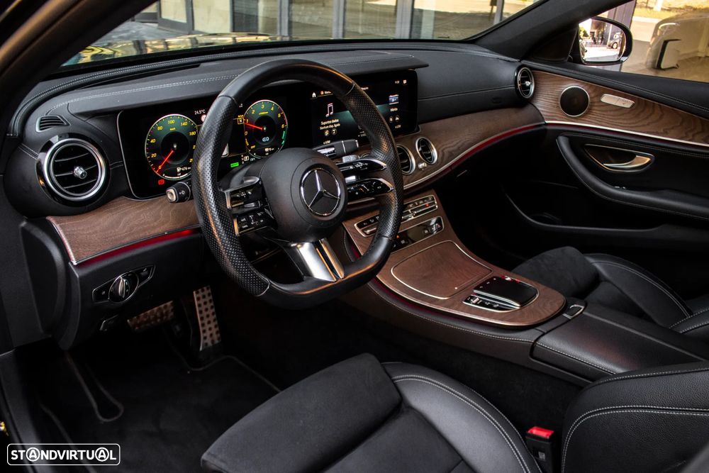 Mercedes-Benz E 300 de 4Matic T 9G-TRONIC Night Edition - 27