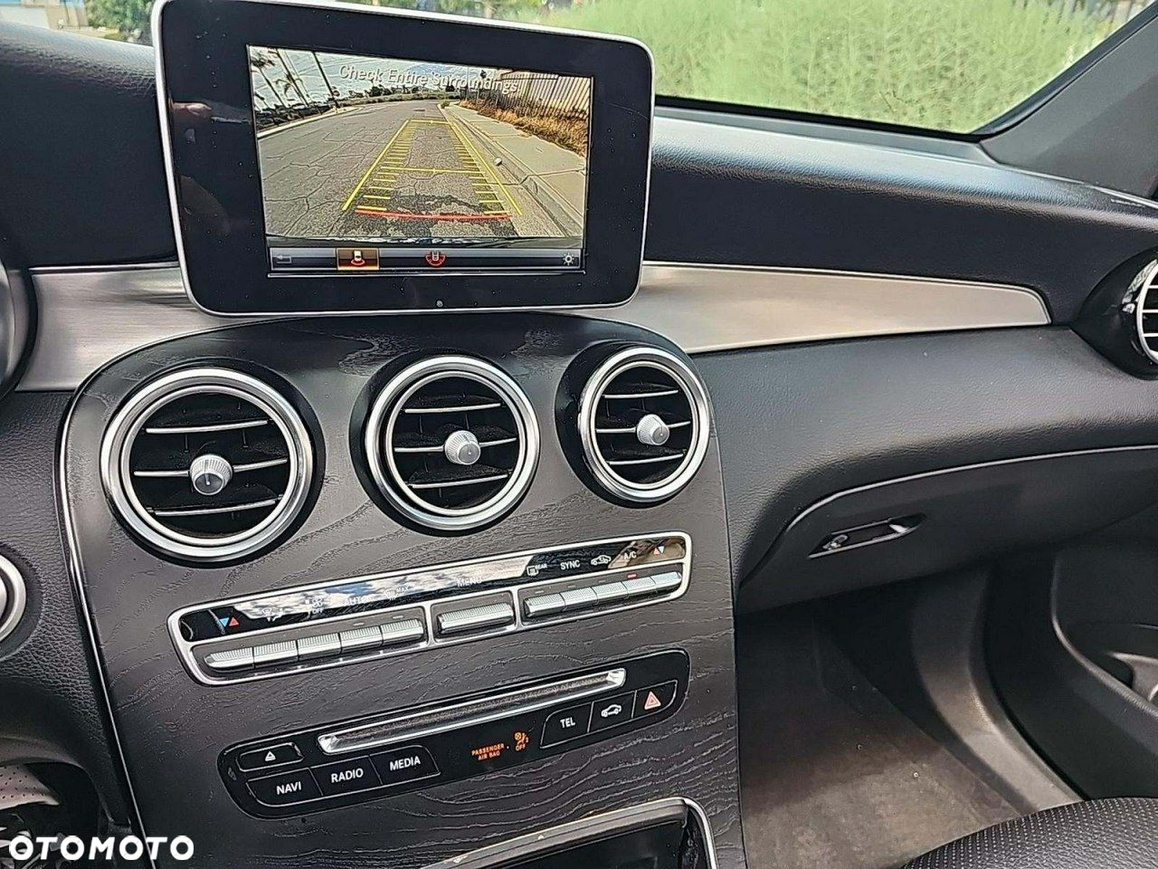 Mercedes-Benz GLC - 17