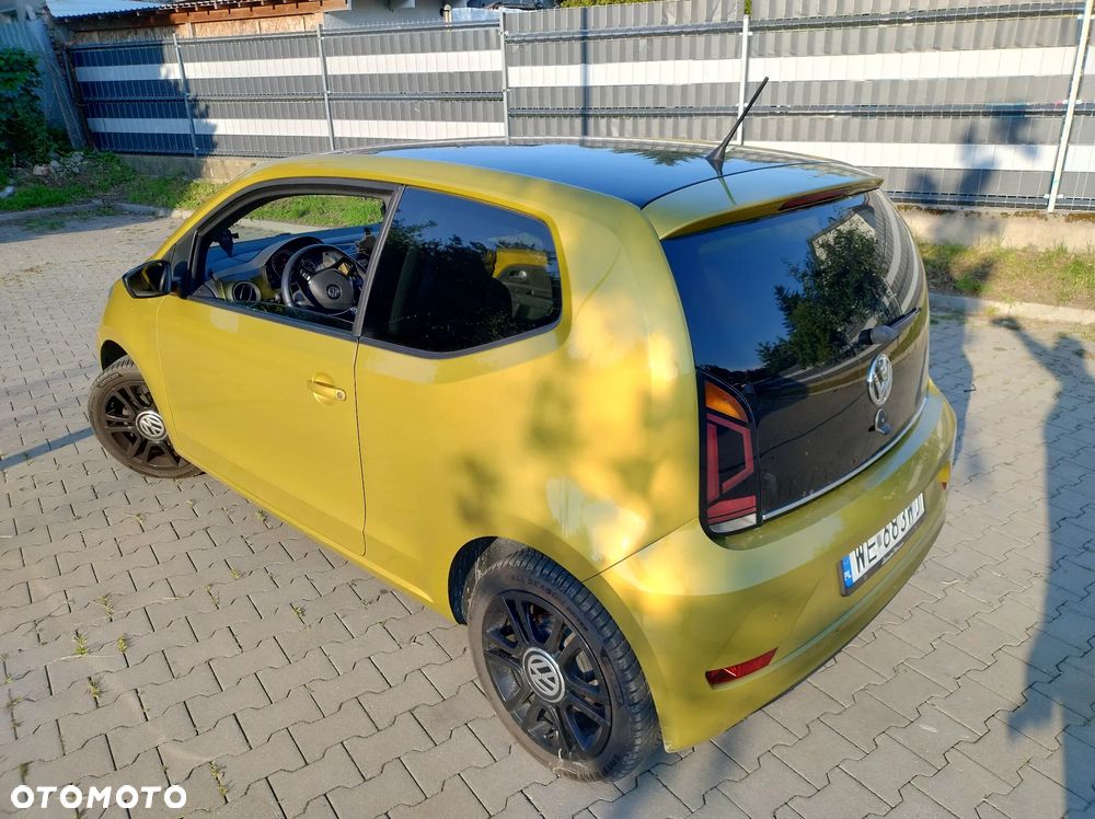 Volkswagen up! 1.0 high - 15