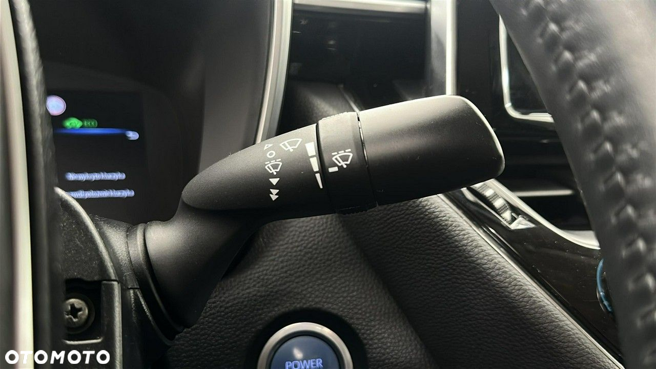 Toyota Corolla 1.8 Hybrid Active - 24