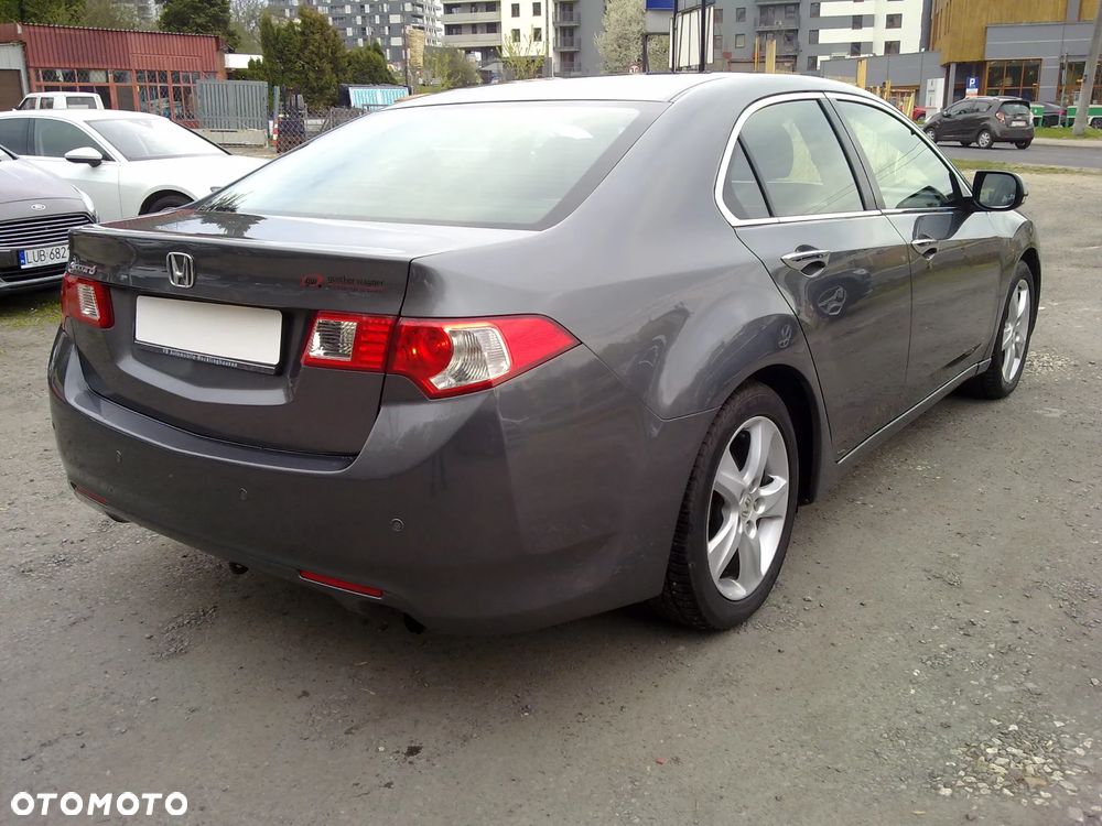Honda Accord 2.0 Elegance - 3