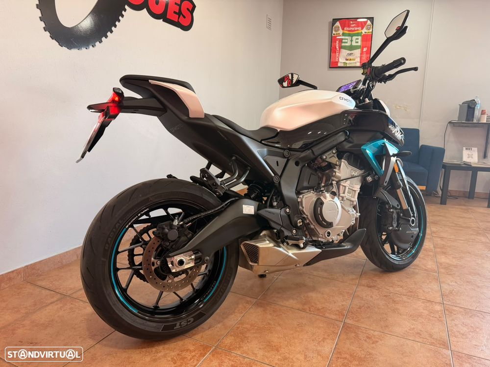 CF Moto 675NK - Garantia de Fábrica até 3/2029 - OFERTA CARTÃO DE DESCONTO EM COMBUSTÍVEL - 7