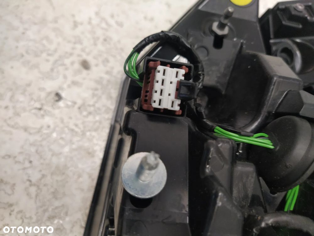 NISSAN QASHQAI E-POWER LAMPA LEWA PRAWA TYŁ TYLNA NOWY ORYGINAŁ - 10