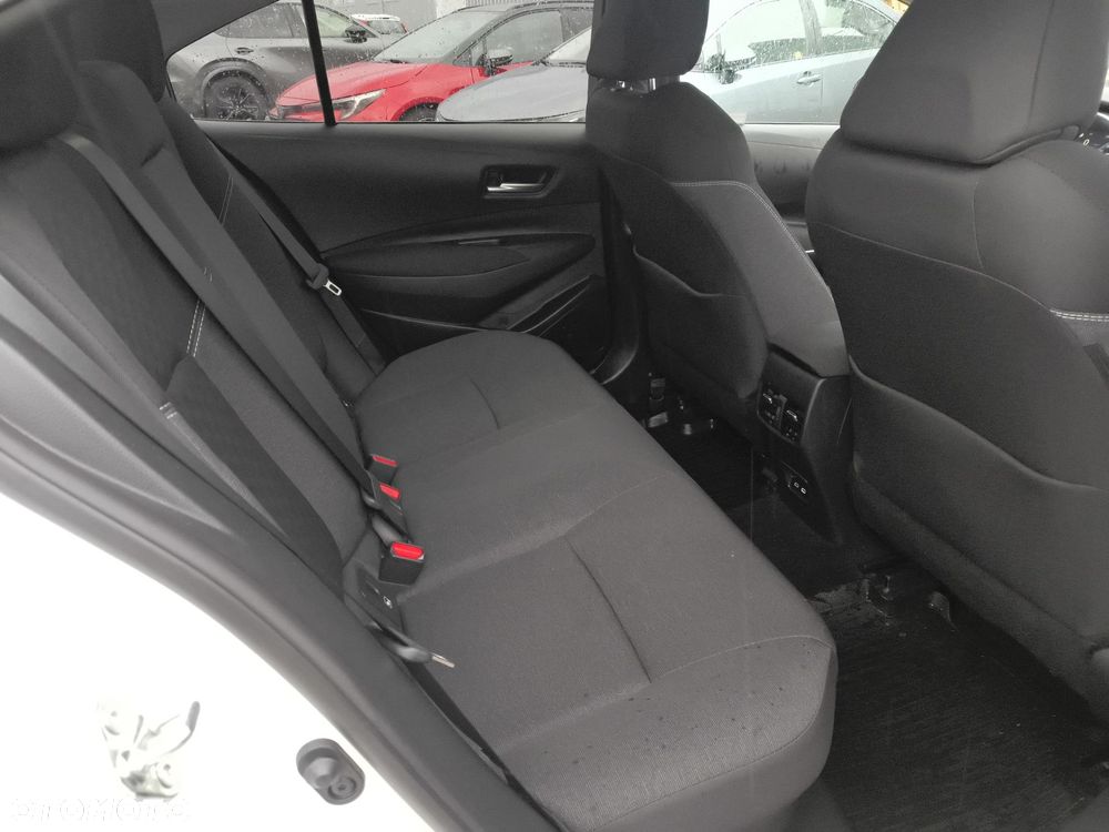 Toyota Corolla 1.8 Hybrid Style - 23