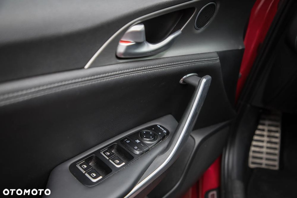 Kia Stinger 3.3 T-GDI V6 GT AWD - 13