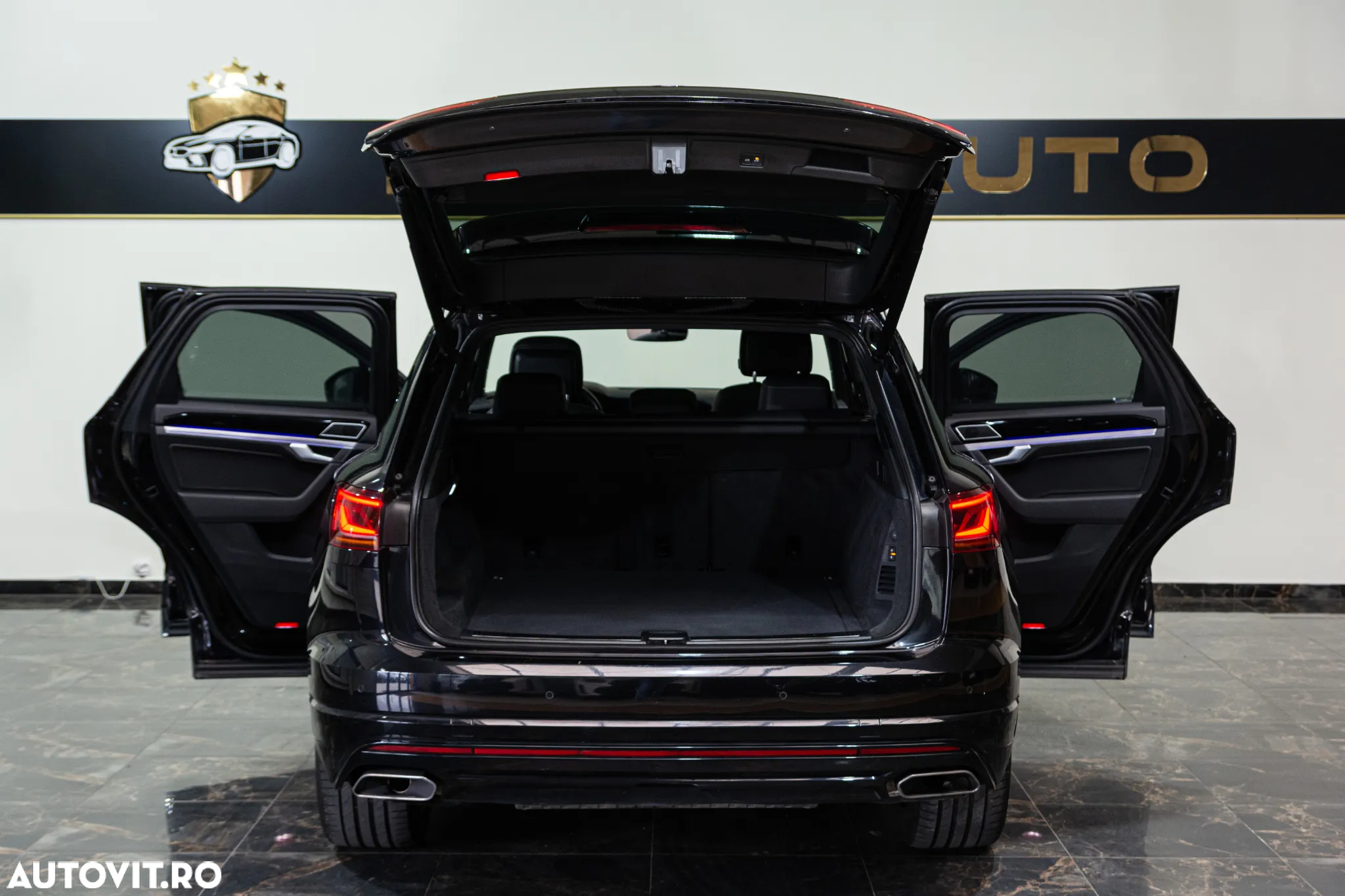 Volkswagen Touareg 3.0 V6 TDI SCR 4Motion Automatik R-Line - 4