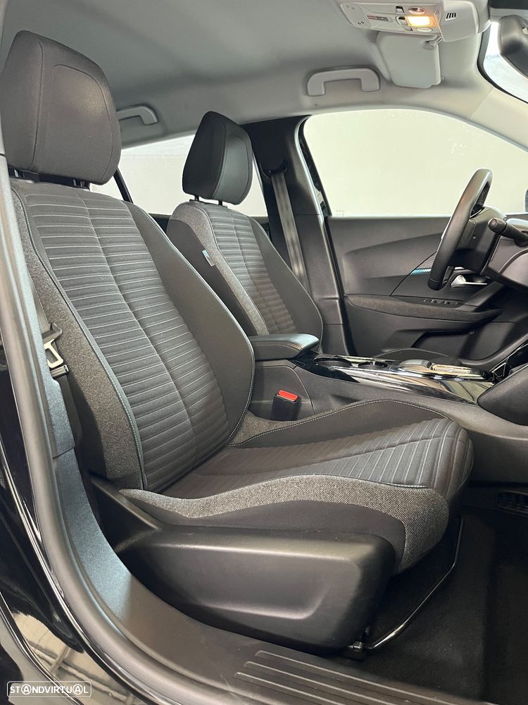 Peugeot e-2008 Style - 7