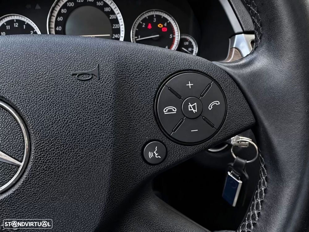 Mercedes-Benz E 220 CDi Elegance BE Auto.140g - 25