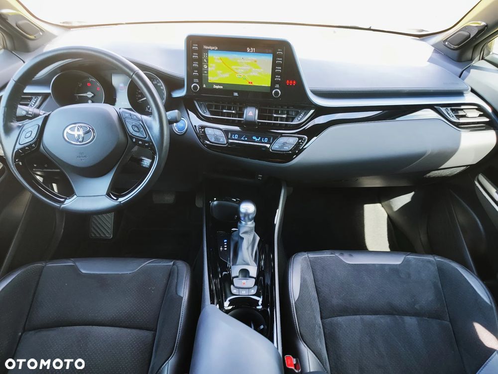 Toyota C-HR 2.0 Hybrid Executive - 37