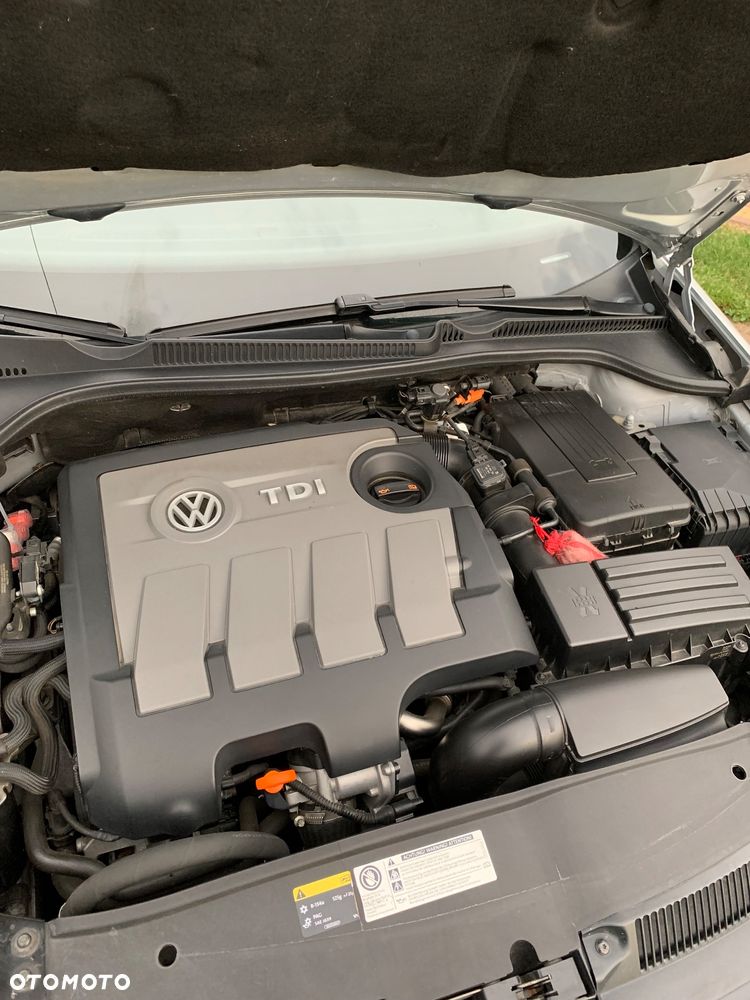 Volkswagen Golf 1.6 TDI DPF BlueMotion Technology MATCH - 21