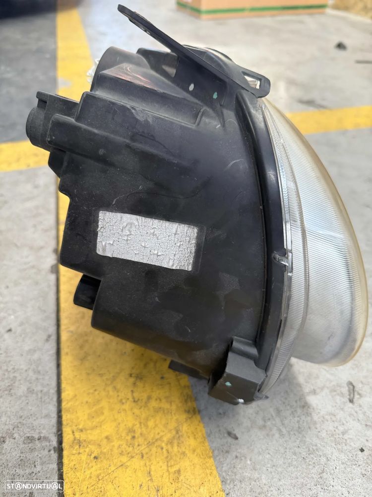 Optica esquerda FIAT 500 - 4