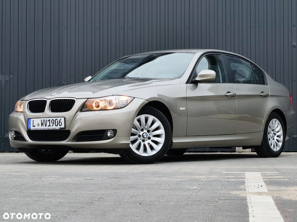 BMW Seria 3 318i Edition Exclusive - 22