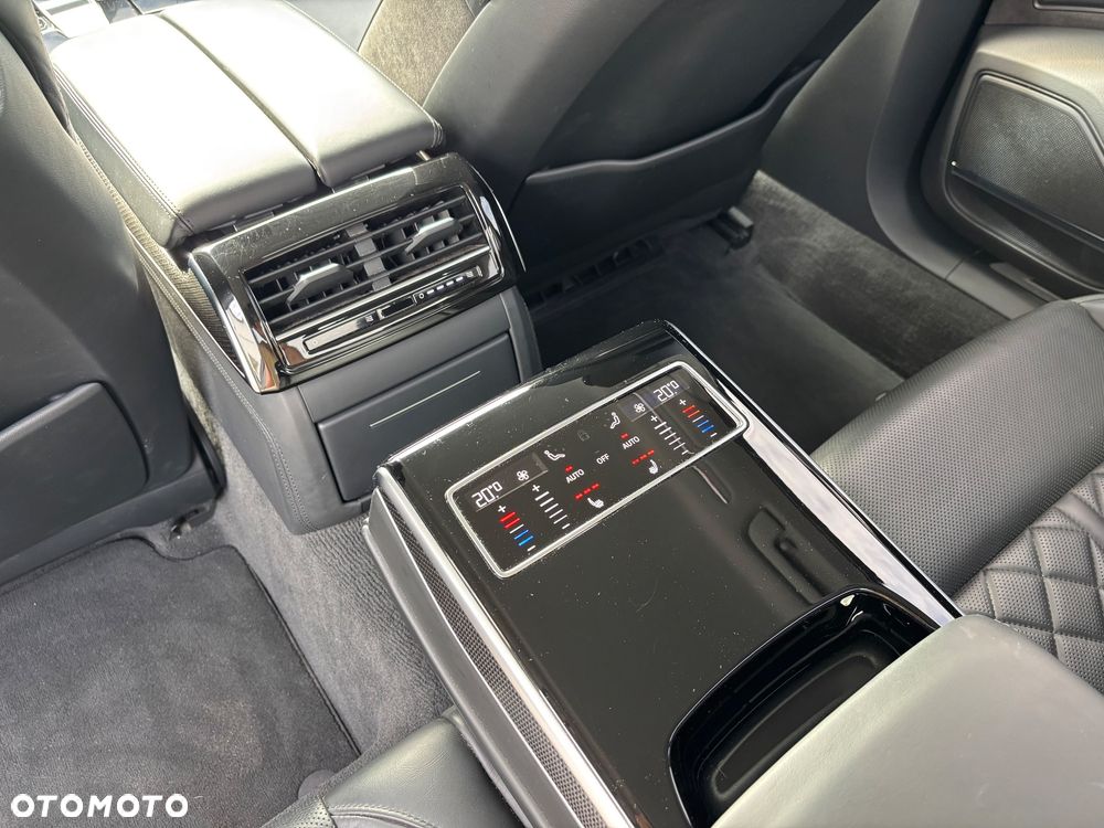 Audi S8 TFSI mHEV Quattro Tiptr - 36