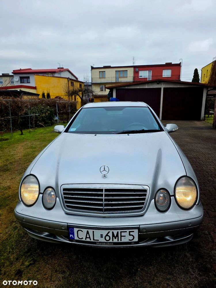 Mercedes-Benz CLK - 2