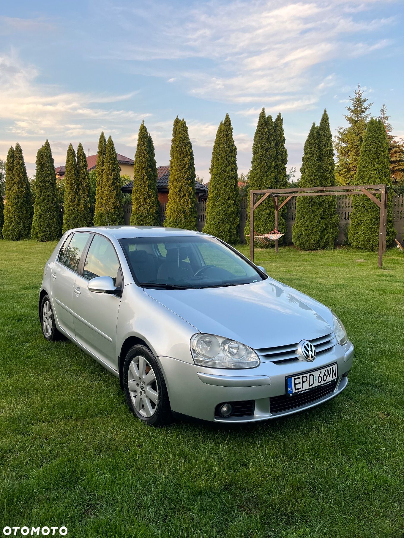 Volkswagen Golf V 1.9 TDI Comfortline - 1