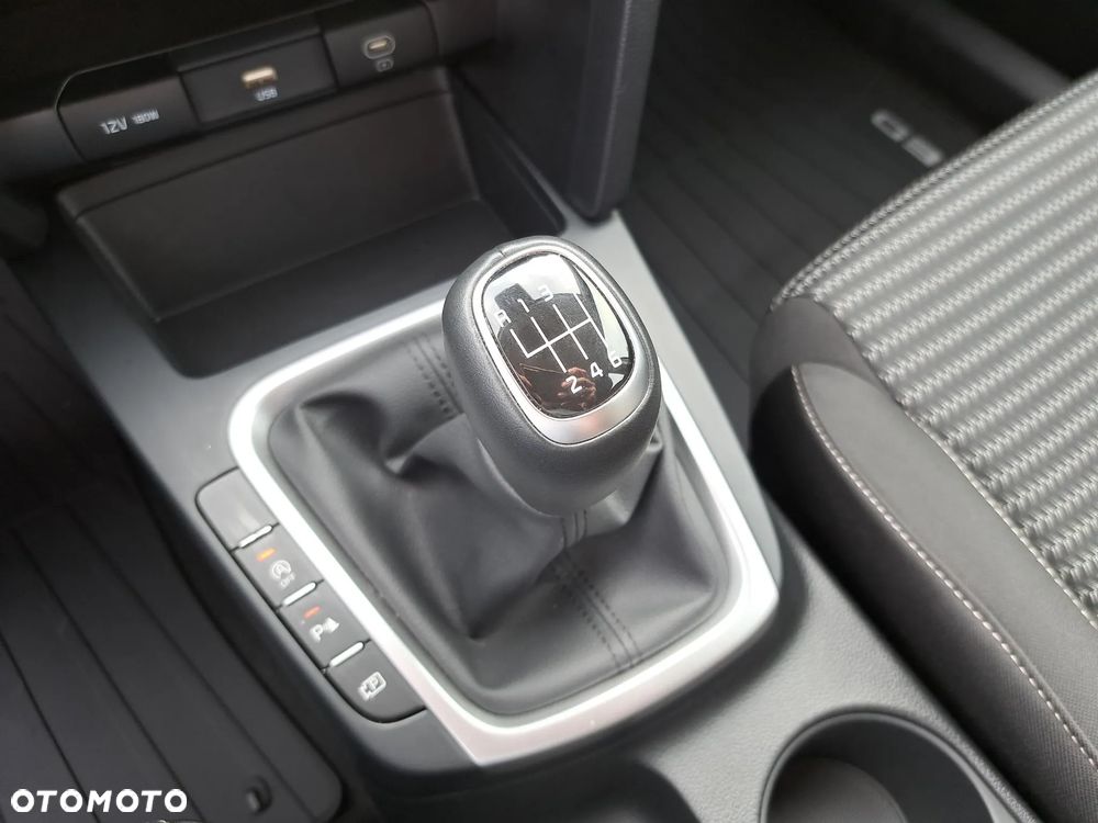 Kia Ceed 1.5 T-GDI M - 17