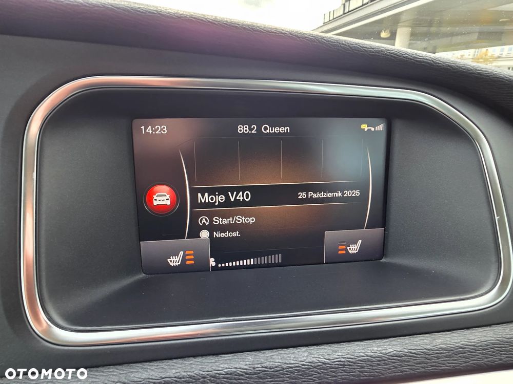 Volvo V40 Cross Country T3 Drive-E Momentum - 25