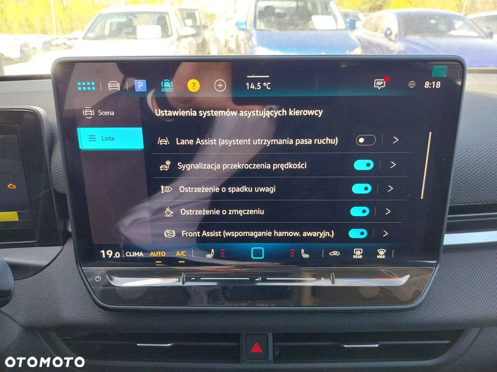 Volkswagen T-Roc - 11