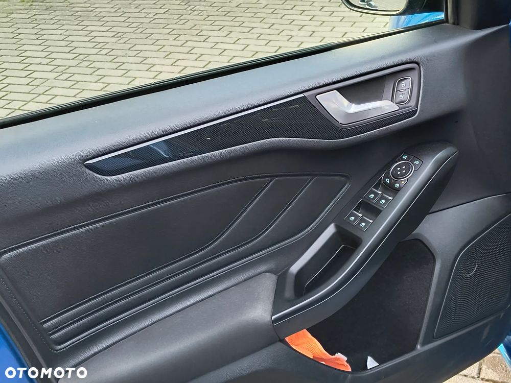 Ford Focus 1.5 EcoBoost ST-Line - 18