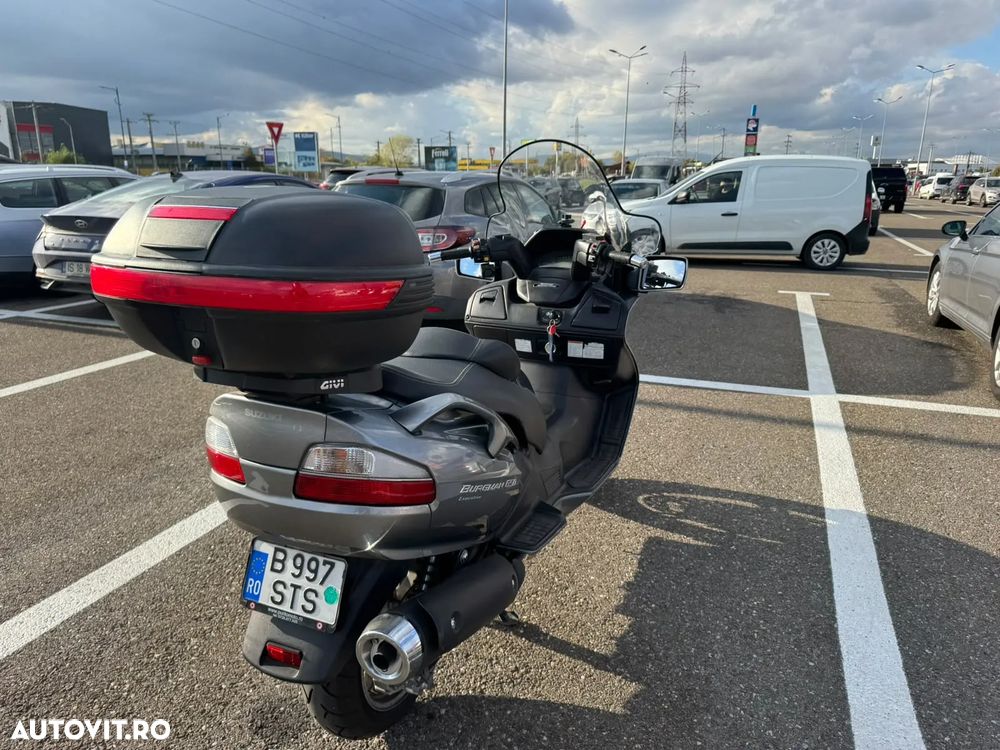 Suzuki AN 650 Burgman - 11
