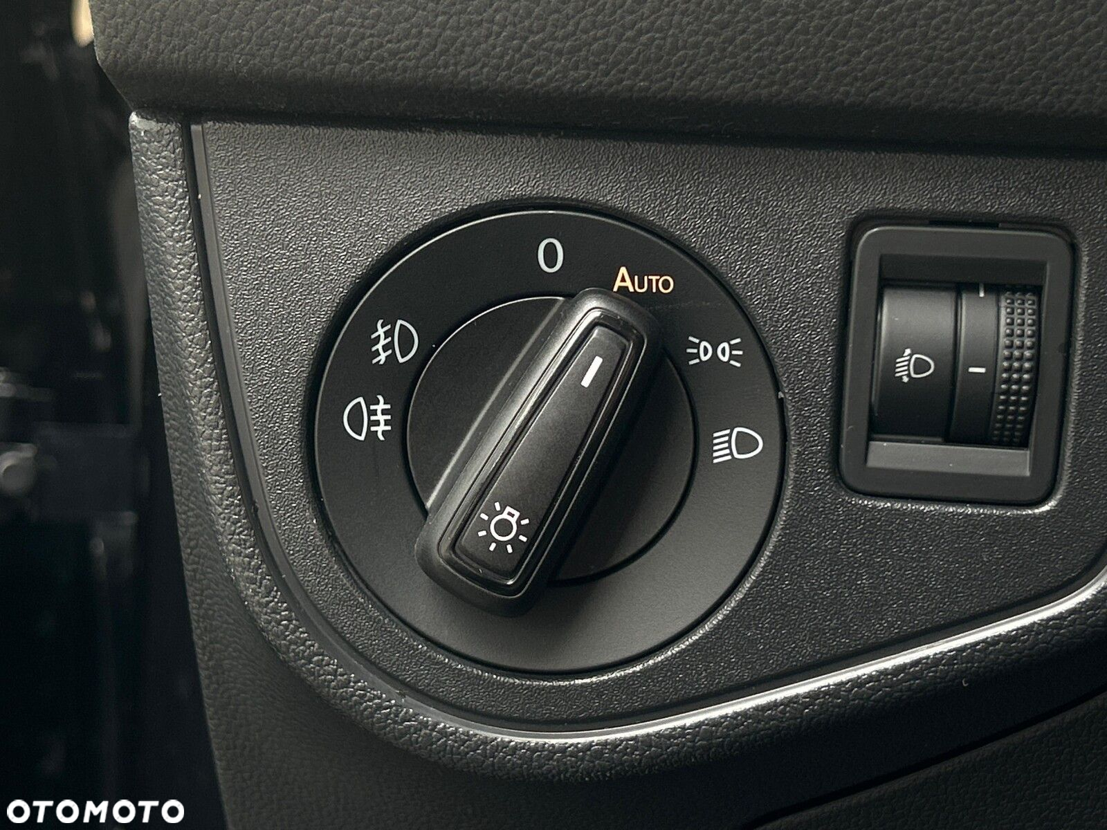 Volkswagen Polo 1.0 TSI Highline DSG - 21