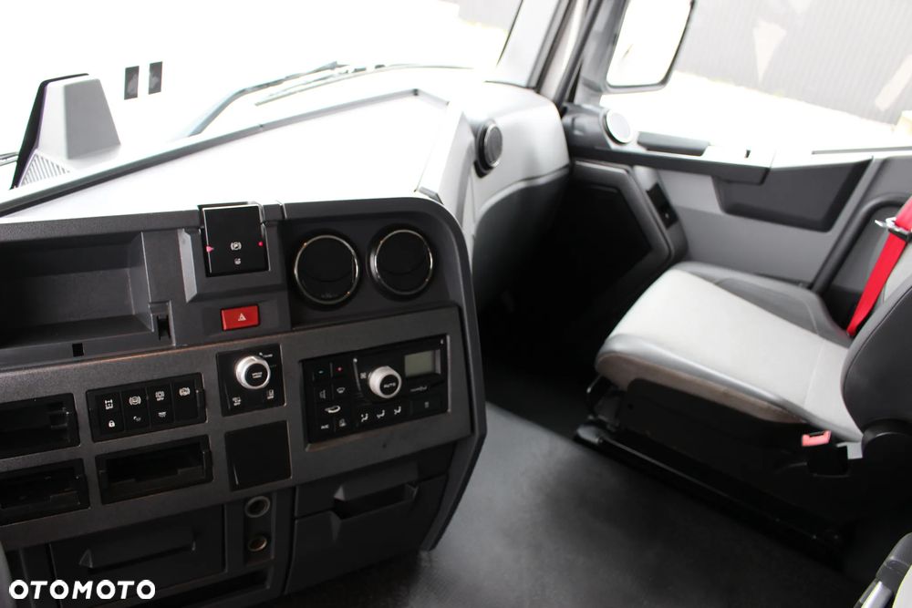 Renault T460  / 590 000 km / STANDARD / Euro 6/ ACC /*SERWIS France*/ STAN IDEALNY / - 30