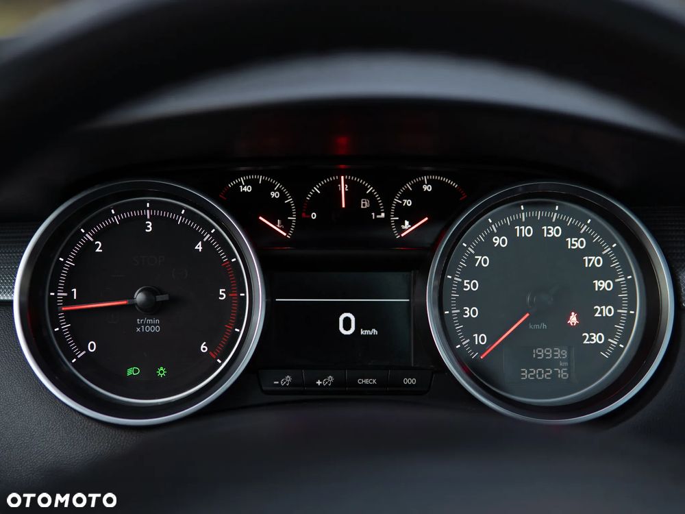 Peugeot 508 2.0 BlueHDi Active S&S - 23