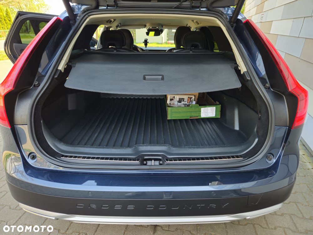 Volvo V90 Cross Country D4 SCR AWD - 19
