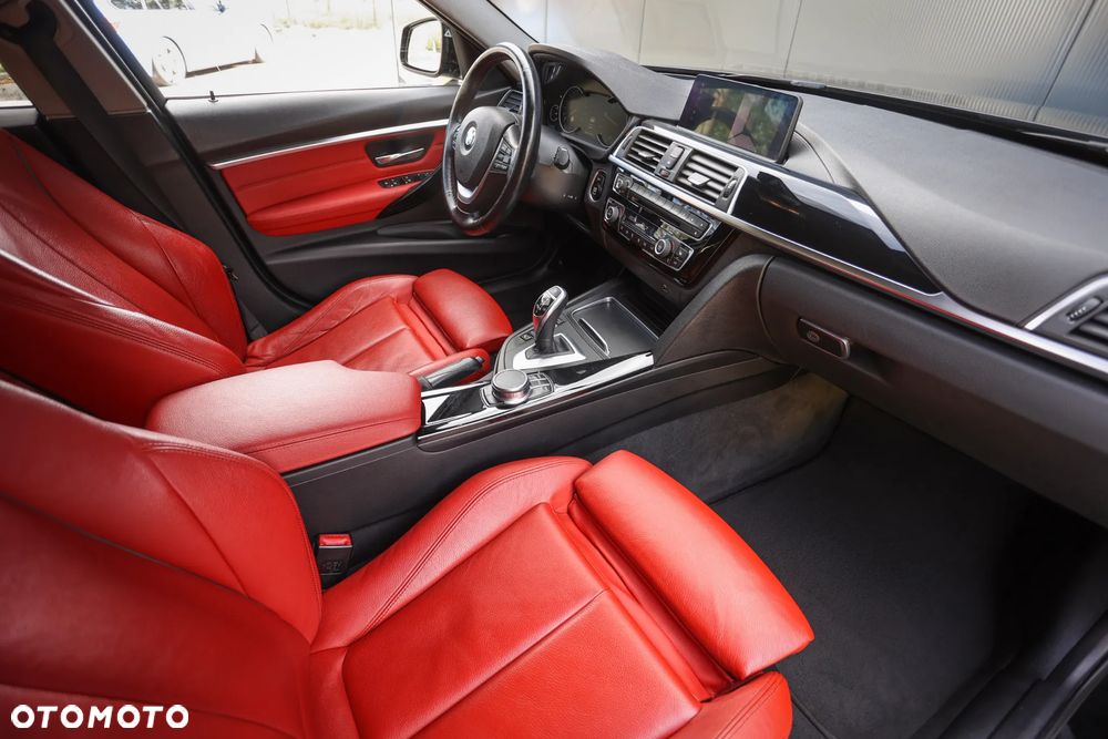 BMW Seria 3 320d xDrive Luxury Line sport - 28